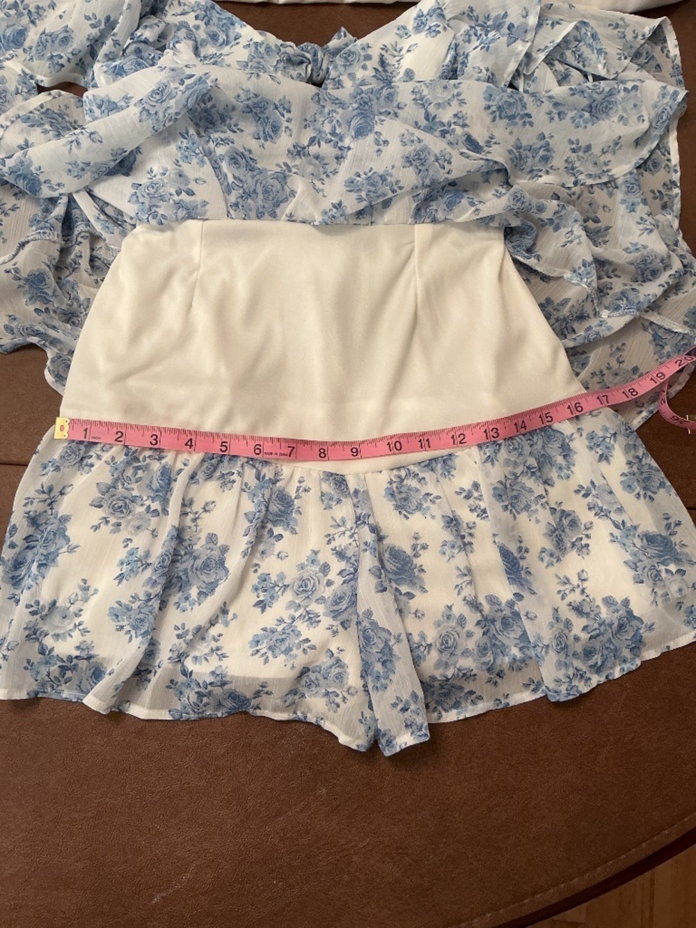 NWT White & Blue Floral Ruffled sleeve Romper Tie Back Tiered babydoll Sz M - Picture 6 of 10